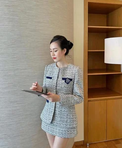 Elegant Tweed Set for the Modern Woman fashion-4