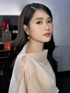 Lâm Vỹ Dạ's Stunning Transformation: Upgraded Beauty and Radiant Aura After 14kg Weight Loss!-0