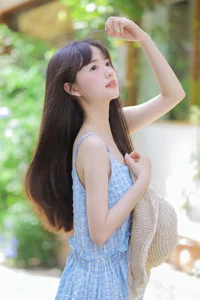 Elegant Japanese Aesthetic Photography: YiTuYu Art Language Vol.9124 Featuring Model Bo Luo You Dian Tian – Soft Portrait Inspiration and Timeless Style-16