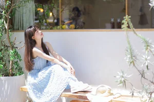 Elegant Japanese Aesthetic Photography: YiTuYu Art Language Vol.9124 Featuring Model Bo Luo You Dian Tian – Soft Portrait Inspiration and Timeless Style-24