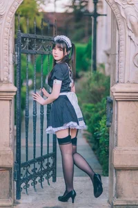Stunning Shimos Maid Collection Part02 Featuring Coser Shimo: Aesthetic Maid Cosplay Photography and Elegant Portrait Inspiration for Fans and Creators-31