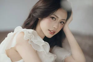 The mesmerizing elegance of Ha An in a soulful Femme Fatale inspired concept-0