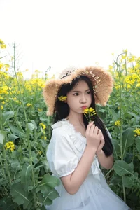 Xiao Nan in Golden Rapeseed Fields: YiTuYu Art Language Vol.9190 Photography Collection-5
