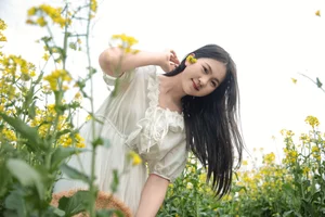 Xiao Nan in Golden Rapeseed Fields: YiTuYu Art Language Vol.9190 Photography Collection-8