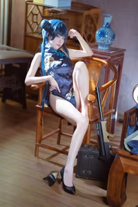 Coser San Wu Ren Xing as Blue Archive's Ryūka Kisaki: Alluring Oriental Charm in Qipao-2