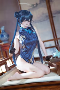 Coser San Wu Ren Xing as Blue Archive's Ryūka Kisaki: Alluring Oriental Charm in Qipao-7