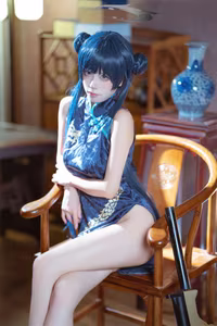 Coser San Wu Ren Xing as Blue Archive's Ryūka Kisaki: Alluring Oriental Charm in Qipao-11