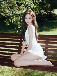 Radiant summer elegance and feminine style inspiration-2