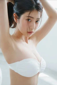 Stunning Portrait Photography Featuring Natsuki Abe: FRIDAY Monthly Girl 053 Exclusive Part 02 Visual Collection and Aesthetic Fashion Inspiration-18