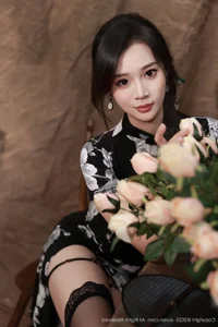 Timeless Elegance: Reimagining Modern Qipao and Black Silk Aesthetics with Nan Qiao-20