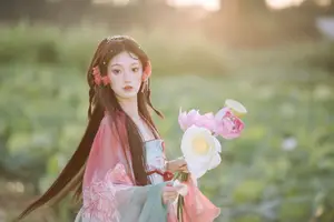 YiTuYu Vol.8746: Dong Chu Liu – Ethereal Beauty in Ancient Chinese Attire – Asian Art Photography-7