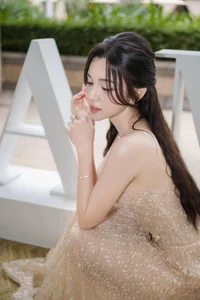 Ethereal Grace and Timeless Elegance-4