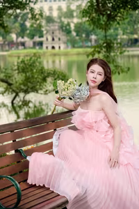 XVG No.24: Discover the Graceful Beauty of a Young Woman in Pink by Hoan Kiem Lake-6