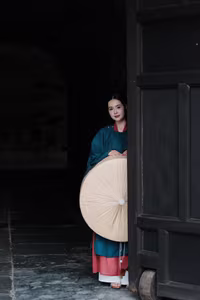 Vietnamese Beauty: Alluring Traditional Charm Through Her Modern Gaze 1000021045-11