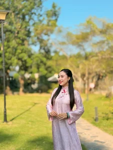 Radiant Grace: The Timeless Beauty of Pink Ao Dai-7