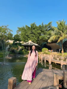 Radiant Grace: The Timeless Beauty of Pink Ao Dai-5