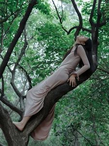 Ethereal Forest Muse: Yu Qing Feng’s Soft Aesthetic-21