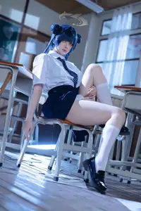 Captivating Blue Archive Misaki JK Cosplay by Coser@屿鱼 – Mystical School Uniform Charm-3