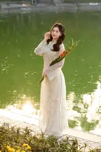 Graceful Ao Dai Vietnamese Beauty Shines Brightly By Serene Lake A Timeless Portrait-9