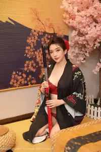 Su Yi Nuo No.10627: Captivating Traditional Grace in a Seductive Black Kimono-13