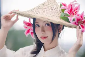 Elegant Vietnamese Beauty with Flowers-10