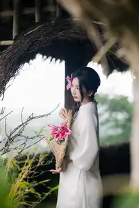 Elegant Vietnamese Beauty with Flowers-7