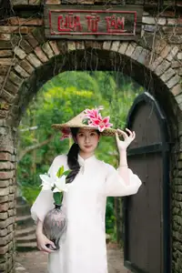 Elegant Vietnamese Beauty with Flowers-12