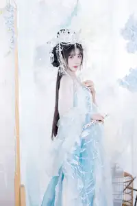 YiTuYu Vol.8652: Discover Xiao Su Su's Ethereal Beauty in Traditional Costume-0