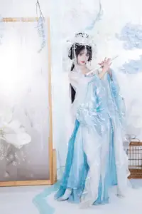 YiTuYu Vol.8652: Discover Xiao Su Su's Ethereal Beauty in Traditional Costume-4