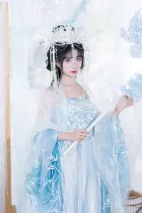 YiTuYu Vol.8652: Discover Xiao Su Su's Ethereal Beauty in Traditional Costume-18