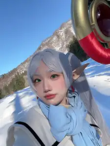 Coser Mim: Enchanting Frieren Cosplay (32P) in a Winter Wonderland-15