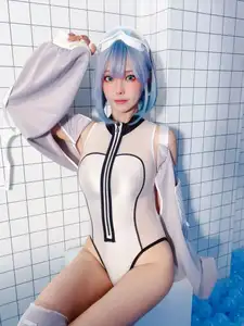 Captivating Cosplay: Coser Ely_eee ElyEE presents "Clear Blue Drift" – A mesmerizing blue fantasy-4