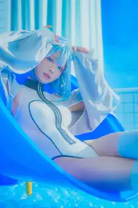 Captivating Cosplay: Coser Ely_eee ElyEE presents "Clear Blue Drift" – A mesmerizing blue fantasy-9