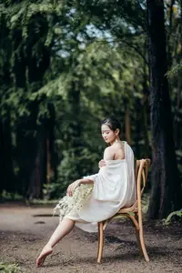 Qing Qing's Ethereal Dance in Enchanted Forest | YiTuYu Art Language Vol.8786-1