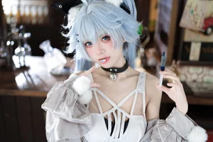 The Art of Healing: A Dreamy Florence 'Medical Heart' Cosplay Inspiration-7