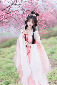 A Floral Dreamscape: YiTuYu Vol.8854 Qi Luo Sheng De Xiao Su Su in Hanfu-16