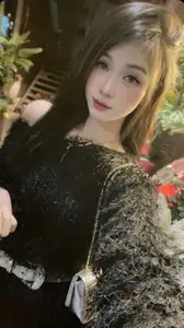 Elegant Girl Portrait: Captivating Asian Beauty, Refined Fashion Style-2