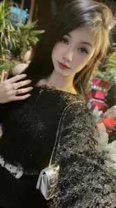 Elegant Girl Portrait: Captivating Asian Beauty, Refined Fashion Style-5