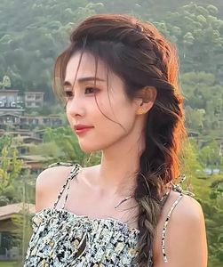 Gentle Beautiful Girl: Alluring Black Braided Ponytail Hairstyle - Elegant Look-28
