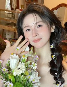 Gentle Beautiful Girl: Alluring Black Braided Ponytail Hairstyle - Elegant Look-0