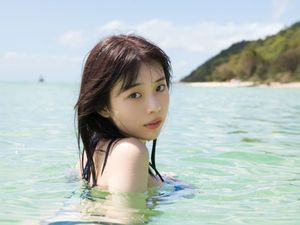 Kikuchi Hina: Charming Pink Bikini in Another Memory Photo Book-12