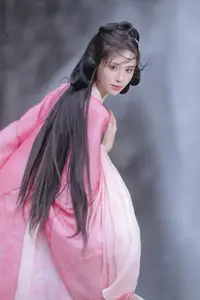 YiTuYu Vol8765 Yi Xiao Zhi Zhi Zhi Zhi Ethereal Pink Hanfu Beauty by the Waterfall-15