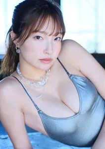 Natsuki Satonaka Digital Photo Book: Cool Breezin G-Tele Collection - Stunning Japanese Model Portraits and Summer Vibes (37 High-Quality Images)-6