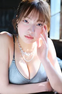 Natsuki Satonaka Digital Photo Book: Cool Breezin G-Tele Collection - Stunning Japanese Model Portraits and Summer Vibes (37 High-Quality Images)-2