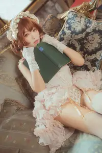 Coser Ely_eee: Mysterious Book Witch in the Ancient Library-2