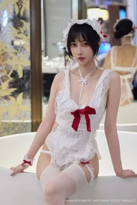 Pure Elegance with Yue Er Yue Er in Shanghai-18