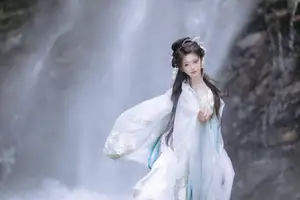 YiTuYu Vol.8709: Chi Yan Zai Zhe Li - Ethereal Beauty of a Wuxia Legend-5