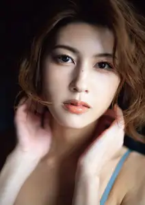 Mino Suzume: Enchanting Blue Nymph with a Captivating Gaze - T20-1