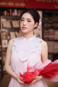 Traditional Vietnamese Mid-Autumn Festival: Girl amidst Vibrant Cultural Colors-8