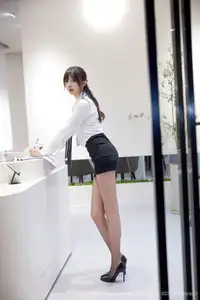 XiuRen No.10636: Yue Er Yue Er's Alluring Office Style Photoshoot-11